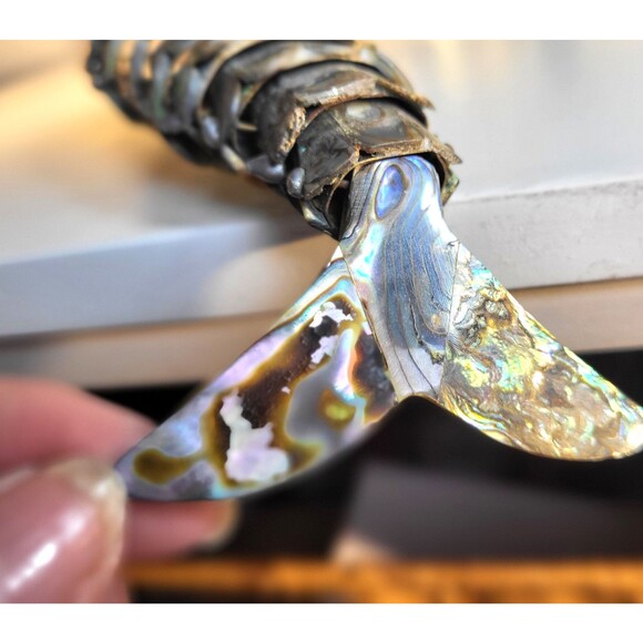 Vintage Brass Abalone Articulated Trout Bottle Opener Fish Barware Breweriana - Picture 7 of 9